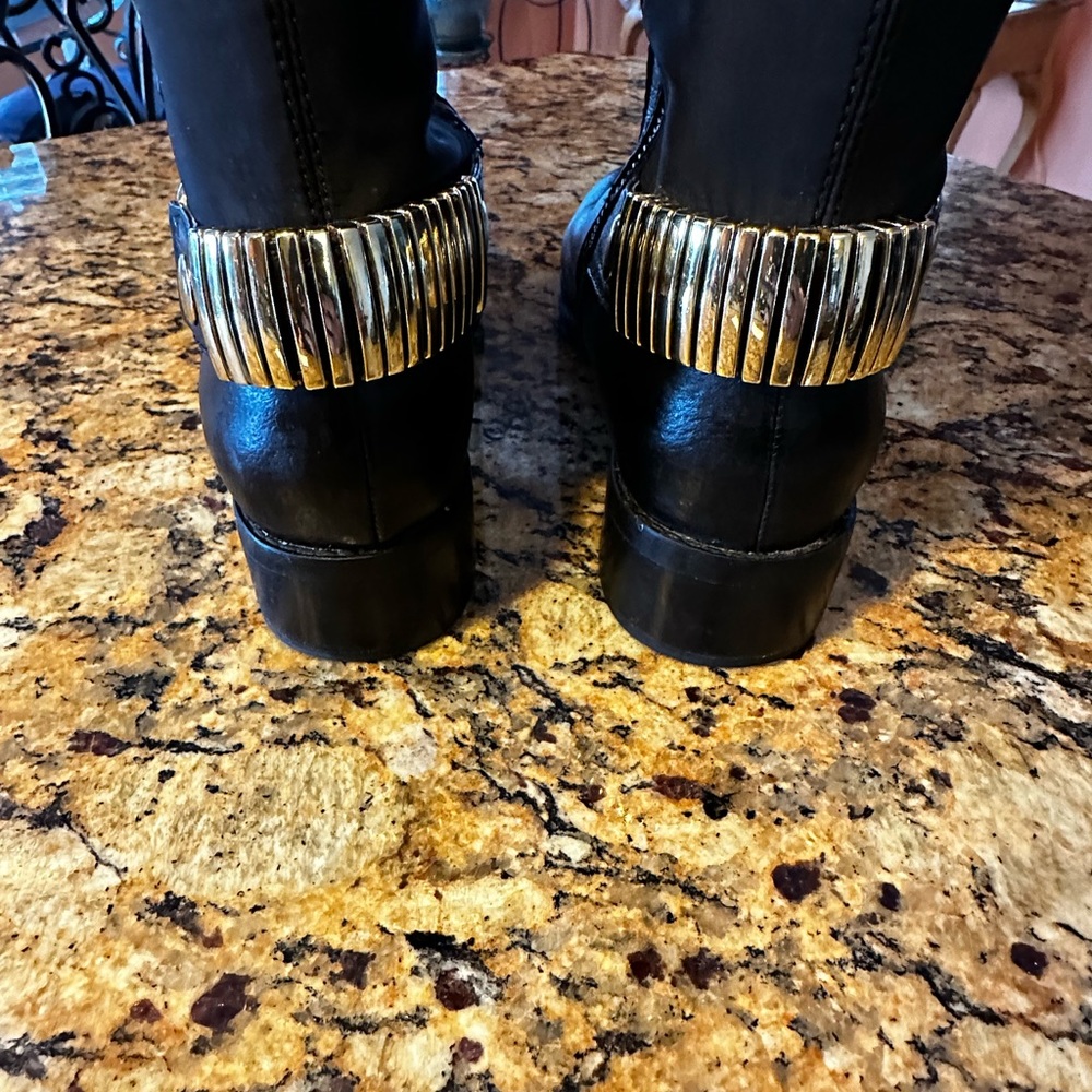Steve Madden❤️Regina Boots~Sz-9-Leather &Stretch fabric in excellent condition. - Picture 3 of 10